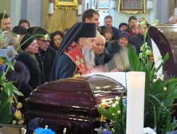 Преосвященний владика Венедикт, очолив похорон відомого українського співака 